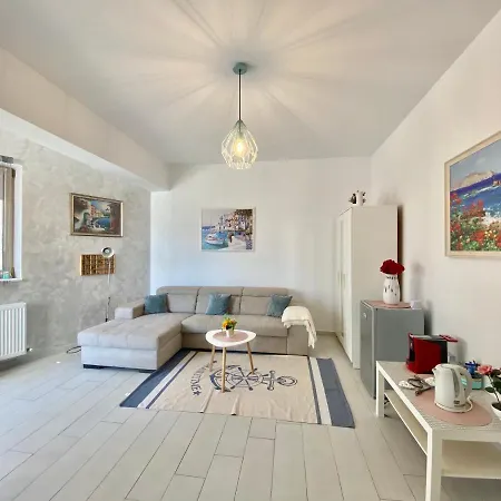 Apartament Valy Summerland Mamaja